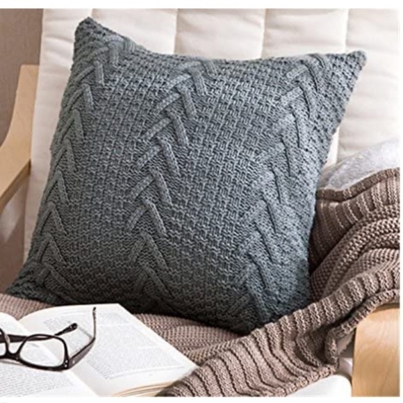 Classic White Textured Chic Fall/Winter Trendy Cute Accent Pillow for Bed/Sofa - Picture 10 of 12